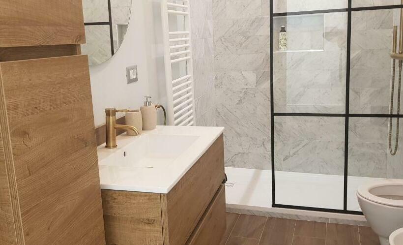 Casa Rosamari   Su Lago Di Posta Fibreno, Appartamento Con Camino