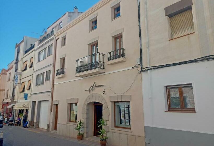 Centrally Located Two Bed Apartment In El Perelló