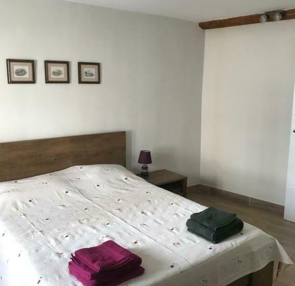 Centrally Located Two Bed Apartment In El Perelló