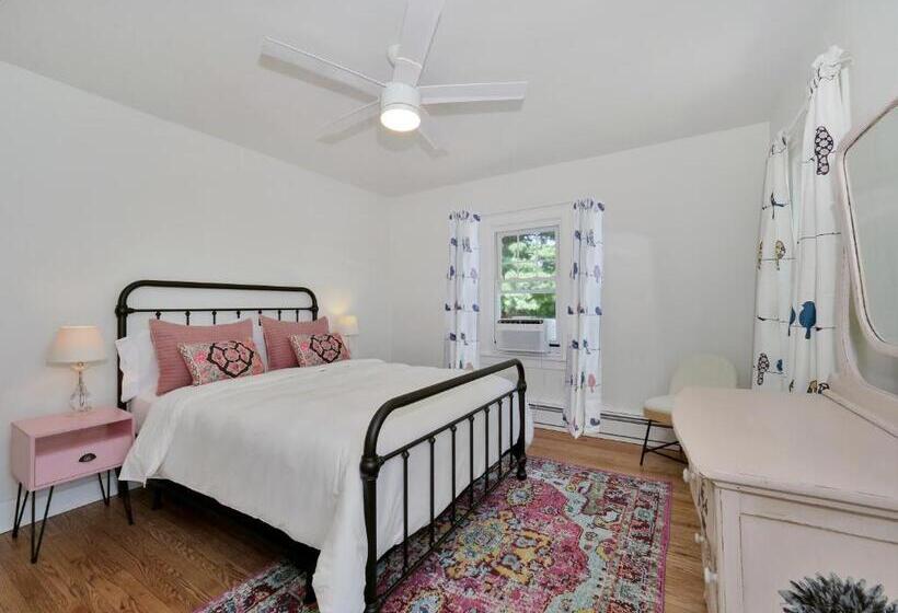 Deck View Of Hudson River & Mt Beacon / Boho Suite