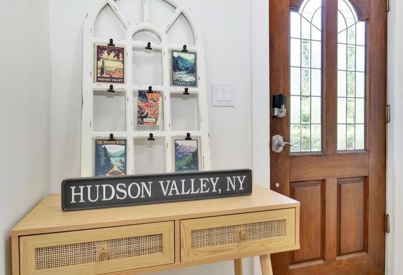 Deck View Of Hudson River & Mt Beacon / Boho Suite