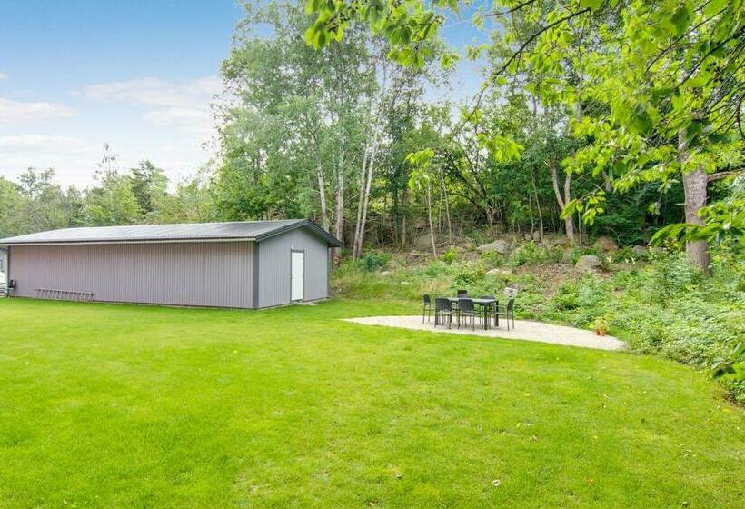 Fin Lägenhet. Gångavstånd Till Strömstads Centrum