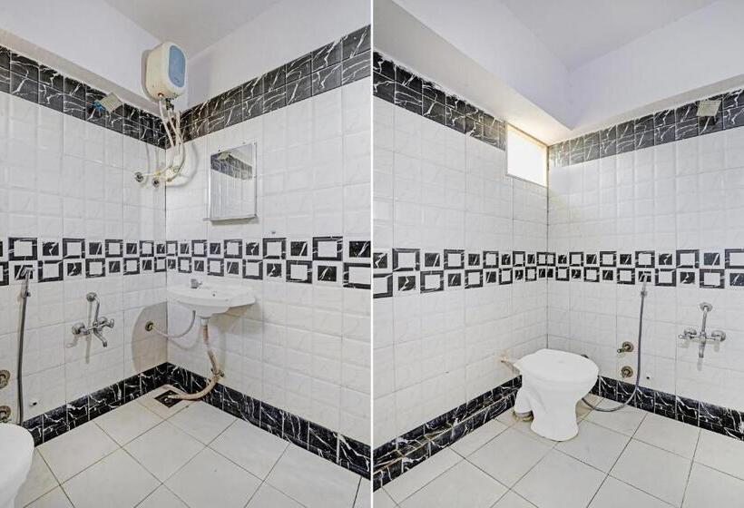 Отель Way Point