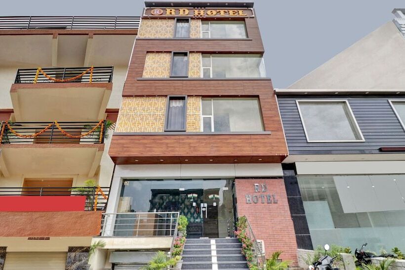 Отель Itsy By Treebo  Rd