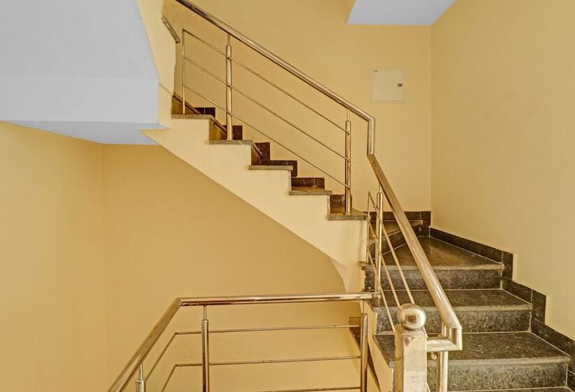 Отель Itsy By Treebo  Rd