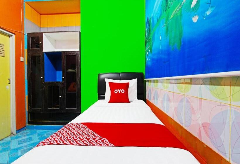 בית מלון כפרי Oyo 91601 Pelemkecut Double Degree Syariah