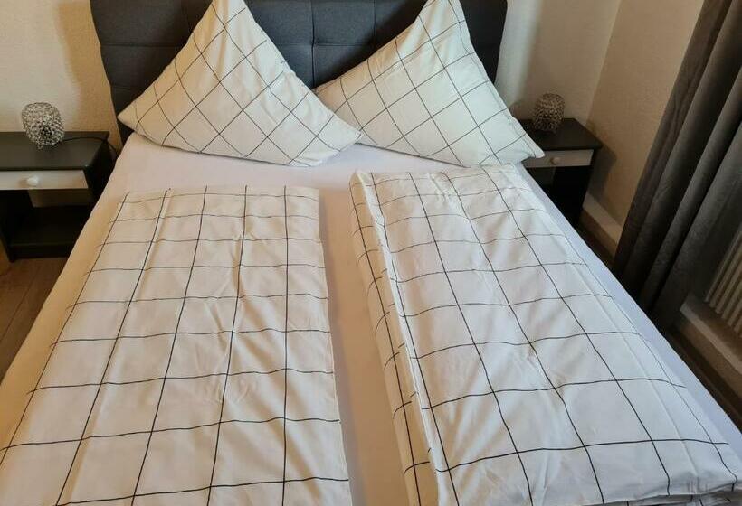 בית מלון כפרי Zum Goldenen Fass