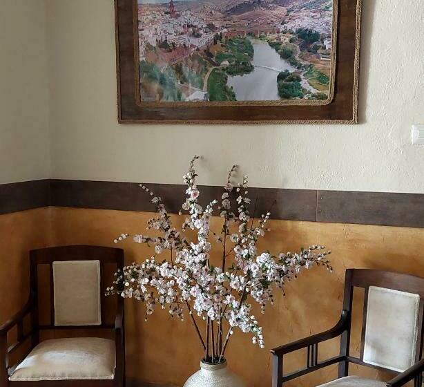 La Plazuela, Casa Andaluza Con Patio