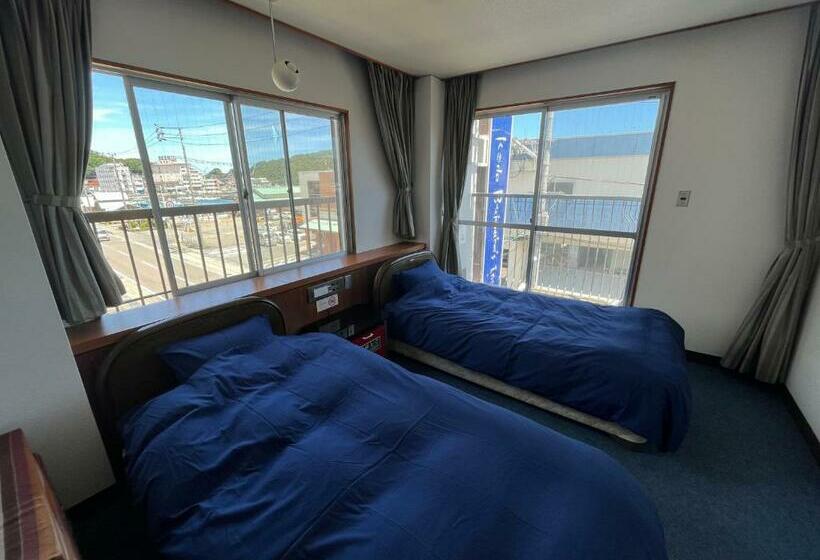 Maguro Bldg チェックインはwhykumano