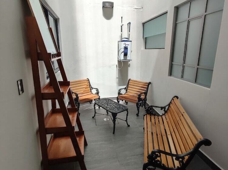 پانسیون El Salto De Camela Hostal