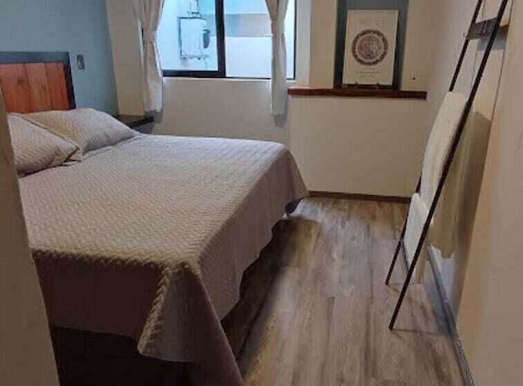 پانسیون El Salto De Camela Hostal