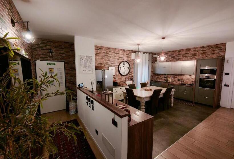 ペンション Mc Flys Malpensa Airport