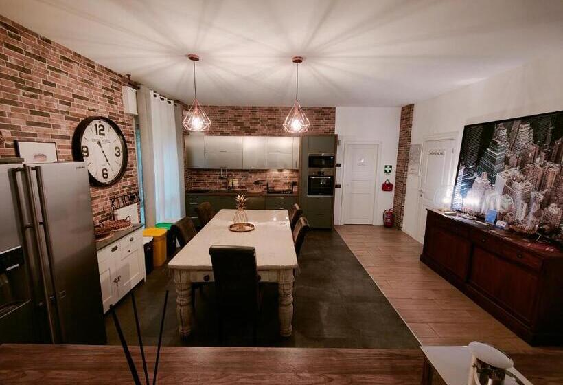 ペンション Mc Flys Malpensa Airport