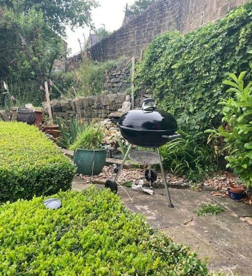 Пансион The Hideaway