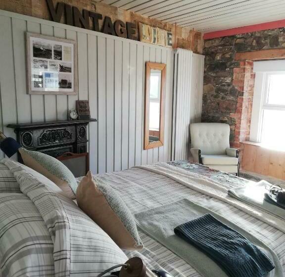 Shoe Trader S Terrace