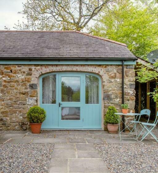 The Cow Shed Luxury Barn Moments From Narberth