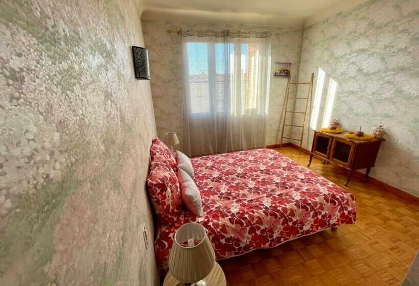 Très Grand Appartement à 10 Min à Pied Du Centre