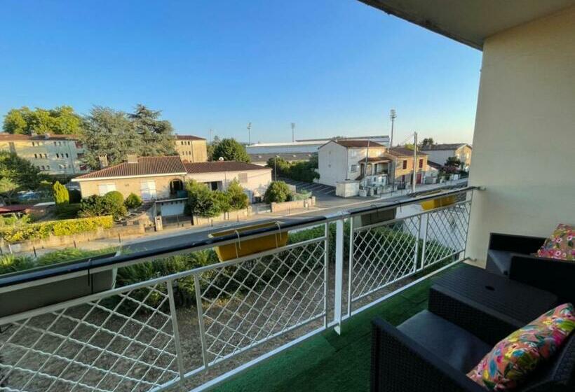 Très Grand Appartement à 10 Min à Pied Du Centre