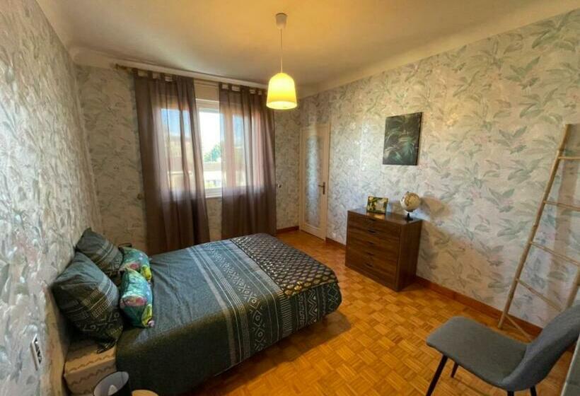 Très Grand Appartement à 10 Min à Pied Du Centre