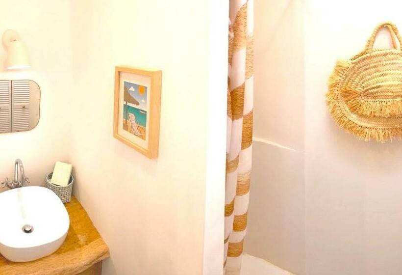 Villa Dali + 3 Chambres + Piscine + 800m Plage. Unique