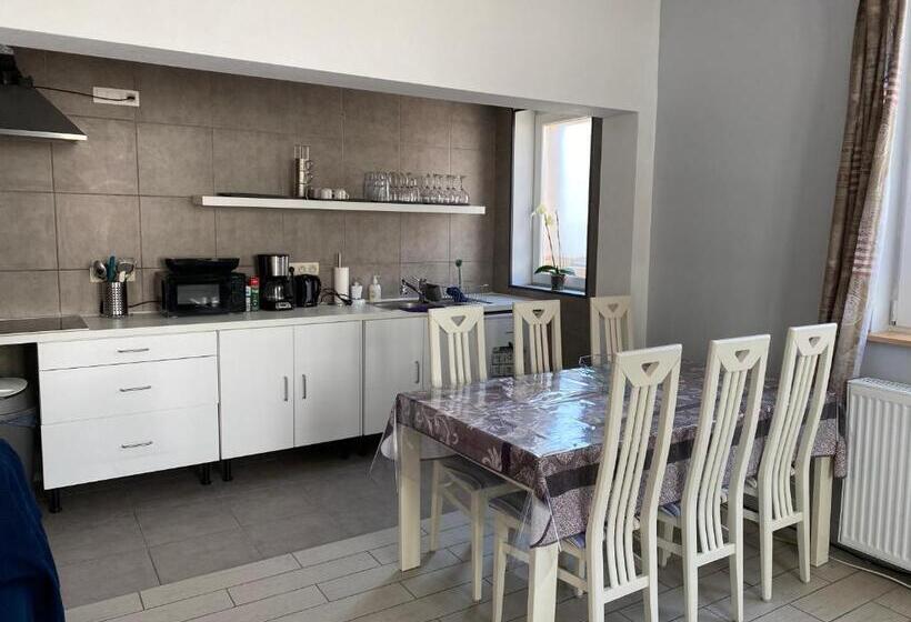 Appartement Avec Parking Et Terrasse