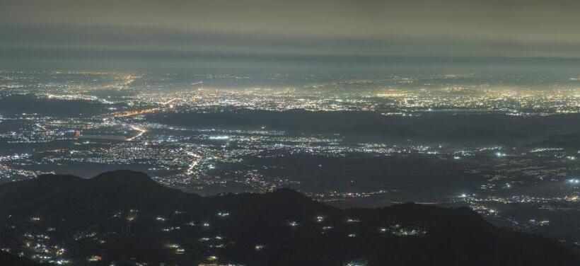 مبيت وإفطار Lake View Kasauli Cottage