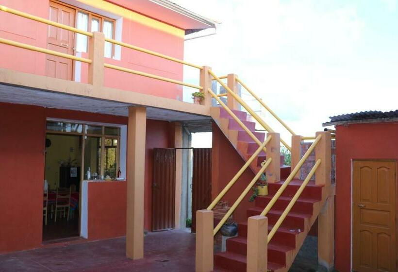 민박 Amantani Lodge Loveland