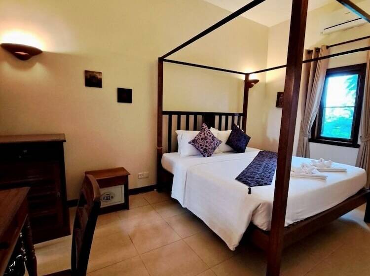 Den Hotel Totonou Siem Reap