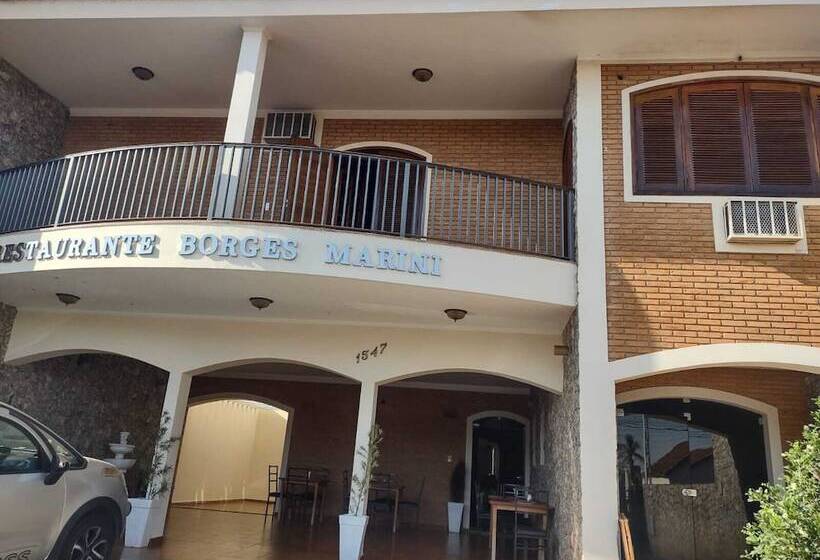Hostel Borges Marini