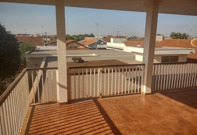 Hostel Borges Marini