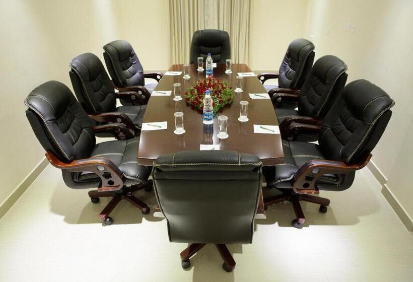 호텔 Athirappilly Residency Chalakudy