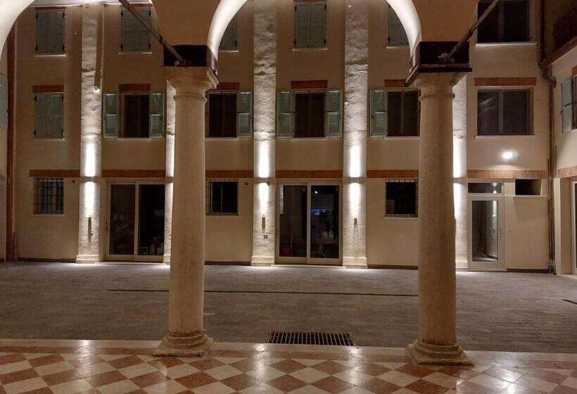 فندق Cà Uberti Palace