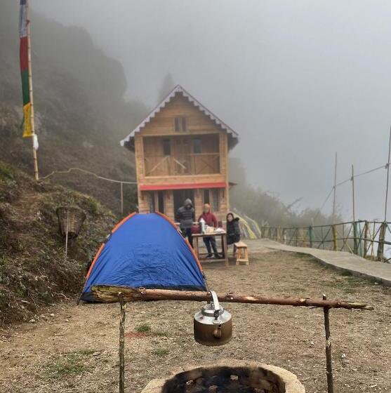 ホテル Chimney Farms And Trails