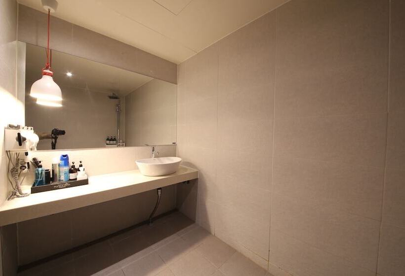 בית מלון כפרי Frenchcode