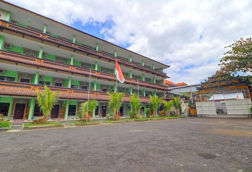 Отель Oyo 91610 Batukaru Garden