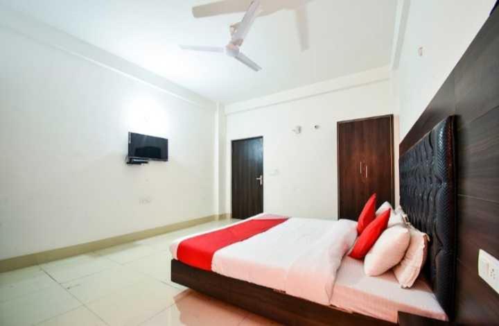 호텔 Oyo 93194  Paris