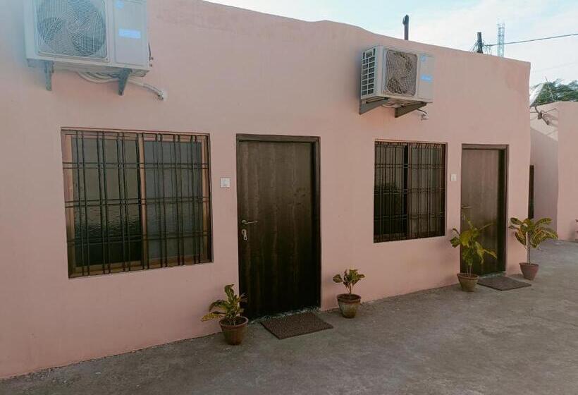 فندق Royal Inn