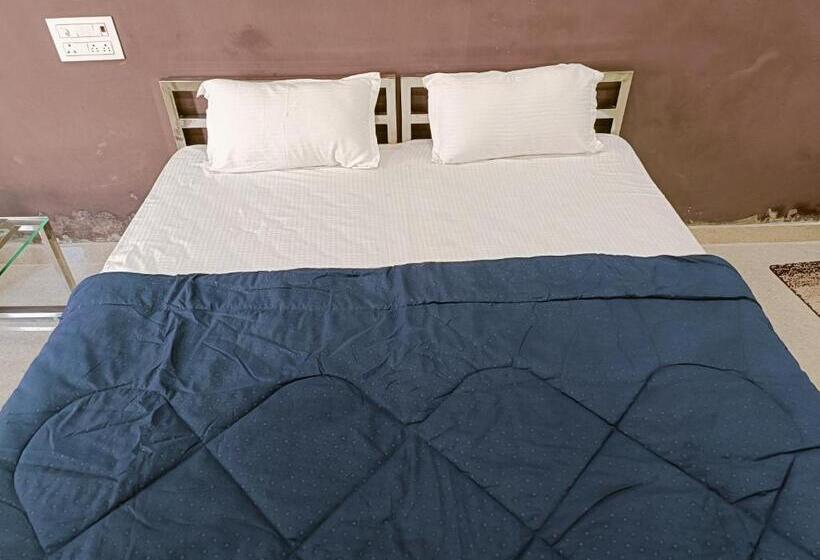 בית מלון כפרי Royal Inn