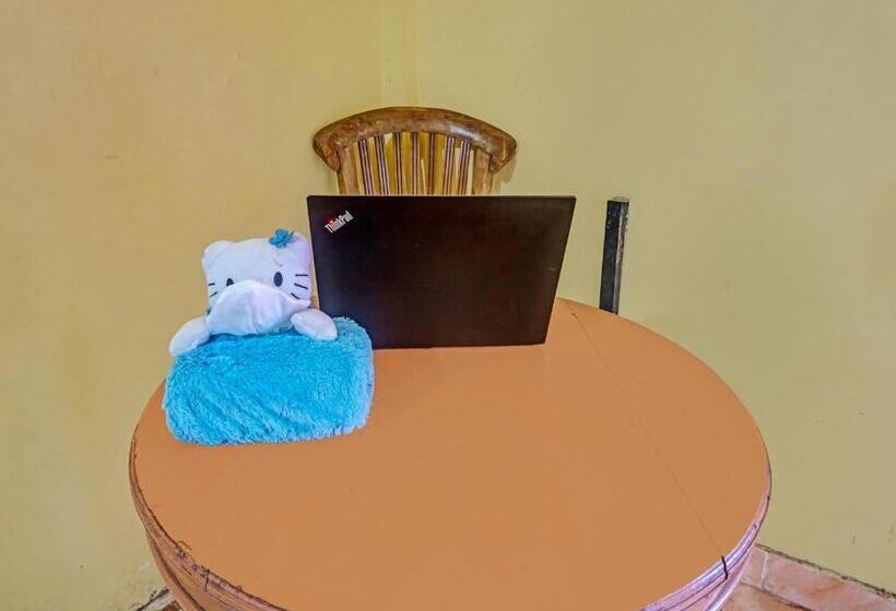 Отель Spot On 91588 Ananda Guest House Batu