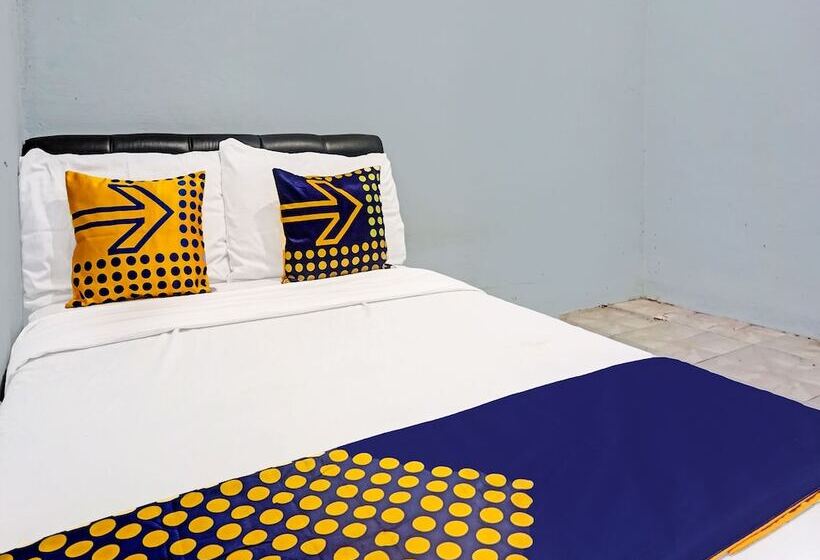 בית מלון כפרי Spot On 91600 Syariah Army Kost & Homestay