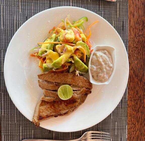 هتل Nungwi Beach Front