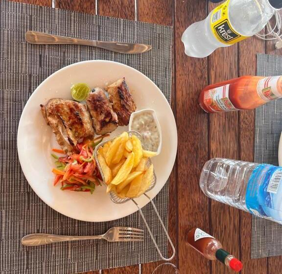 هتل Nungwi Beach Front