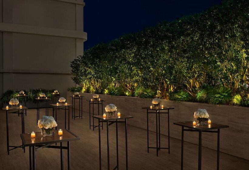 فندق The Tampa Edition