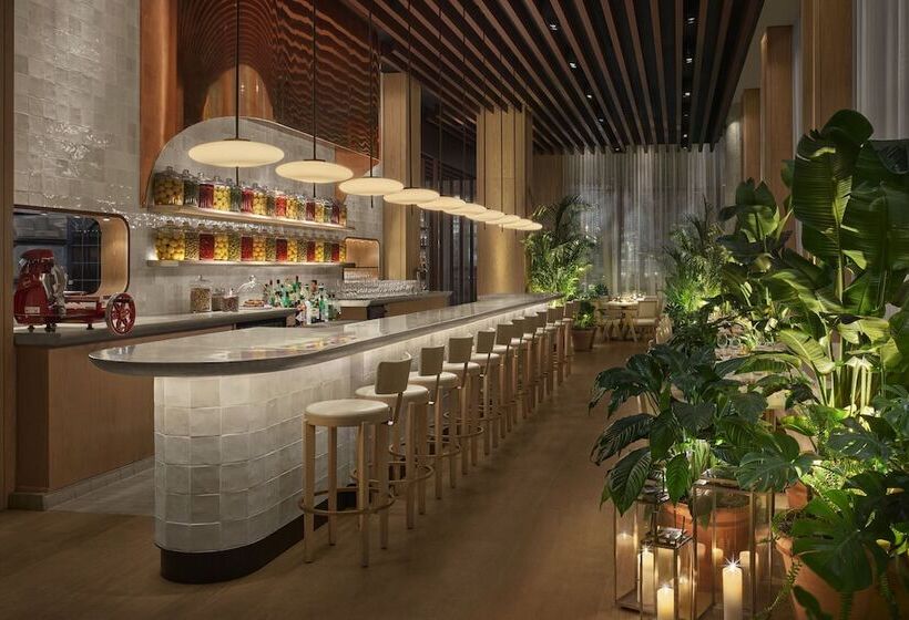 فندق The Tampa Edition