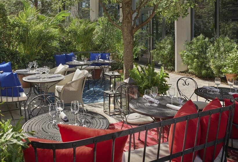 فندق The Tampa Edition