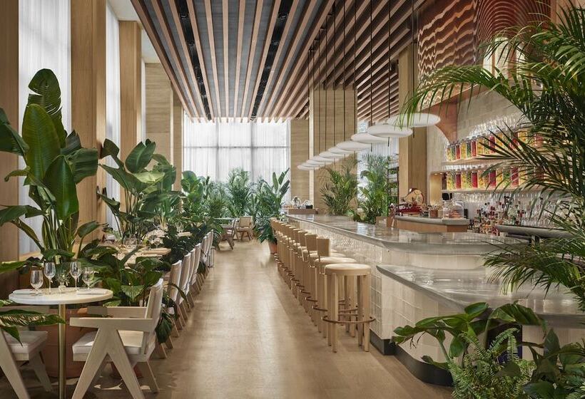 فندق The Tampa Edition