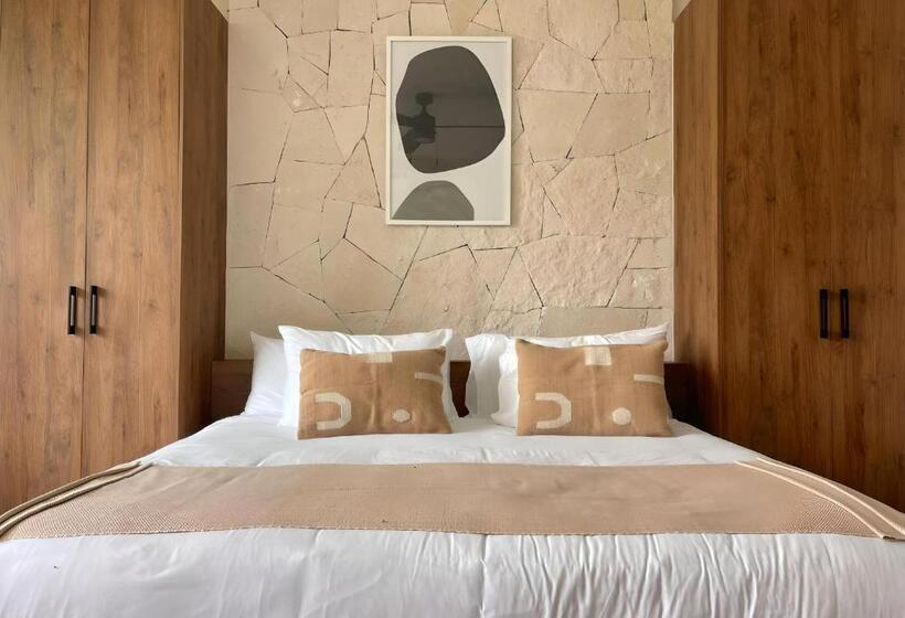 Jade By Andiani Travel