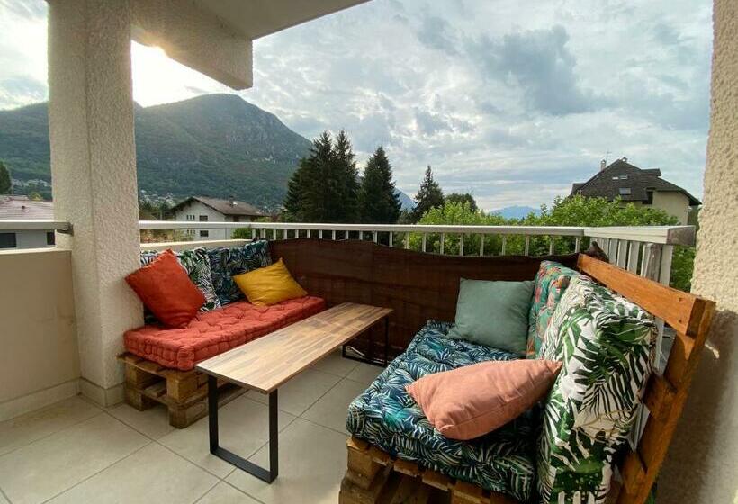 Le Malaga Parking & Balcon, à 500m Du Lac !