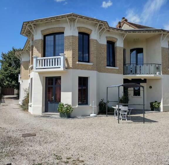 Les Jolis Nids Studio Rouge Gorge