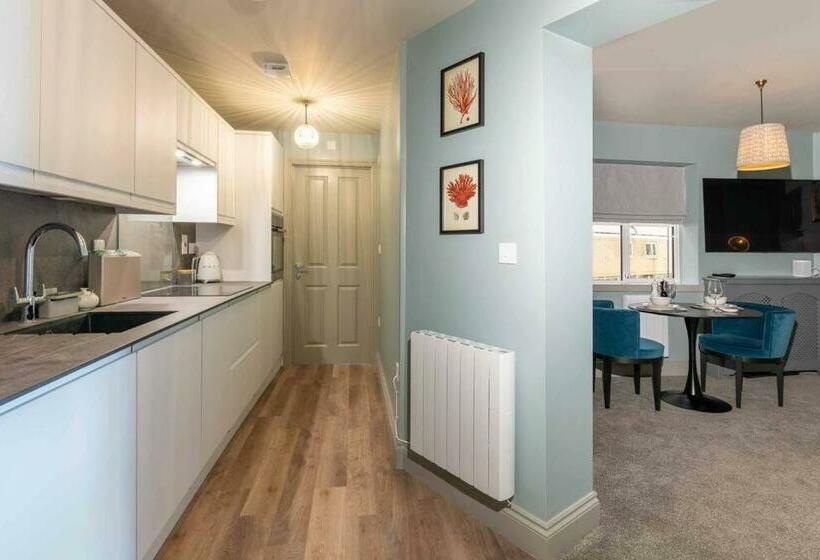 Modern, Relaxing 1 Bed Apartment